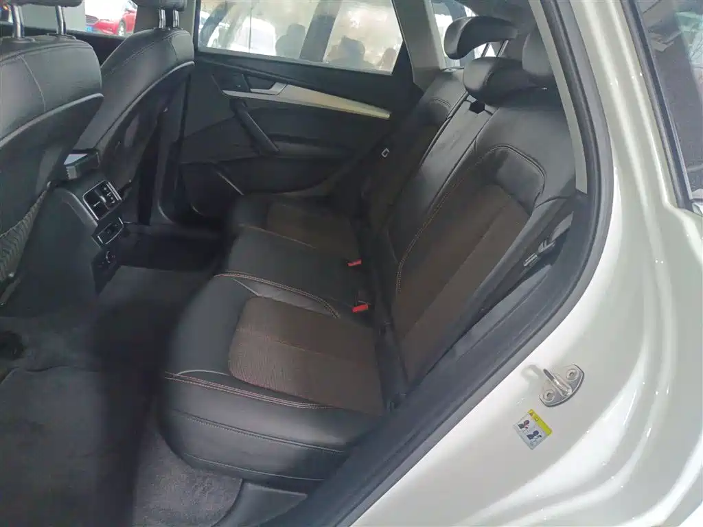 Audi Q5L 2020 facelift 40 TFSI Honorable and enterprising model купить на сайте DeffCars