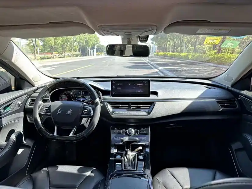 Hongqi H5 2018 30TD dynamic version купить на сайте DeffCars