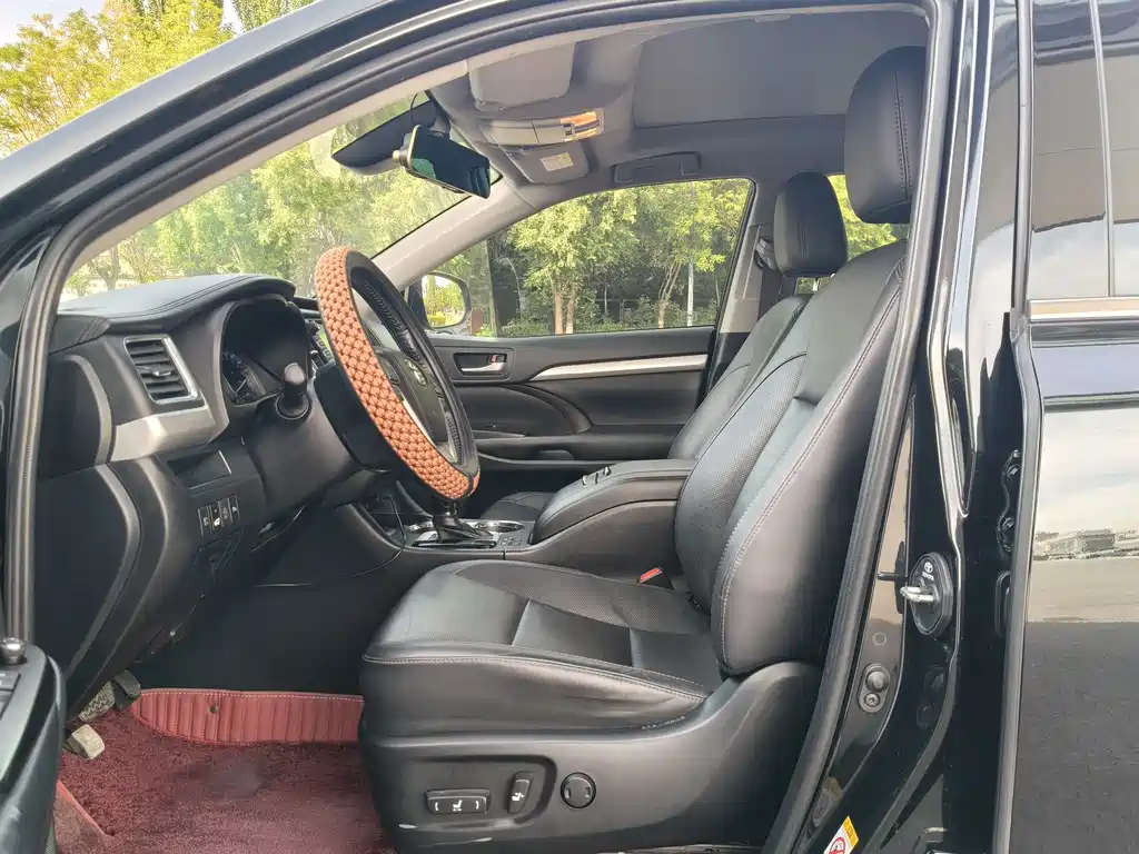 Highlander 2018 2.0T four-wheel drive luxury version 7 seats National V купить на сайте DeffCars