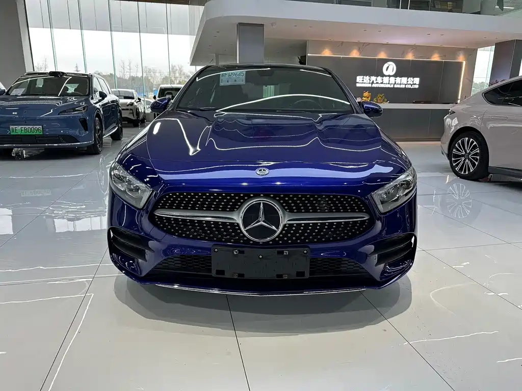 Mercedes-Benz A-Class 2020 Facelift A 200 L Sports Sedan Dynamic Type купить на сайте DeffCars