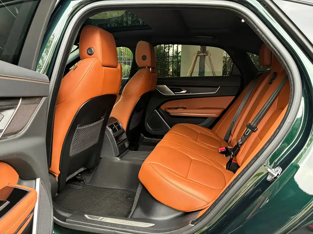 Jaguar XFL 2021 XFL 2.0T P250 two-wheel drive elite sports version купить на сайте DeffCars