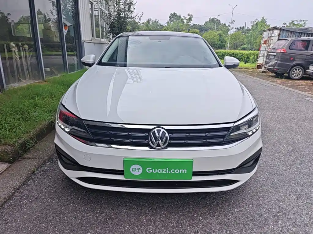 LAMANDO 2021 230TSI DSG Fashion Edition купить на сайте DeffCars