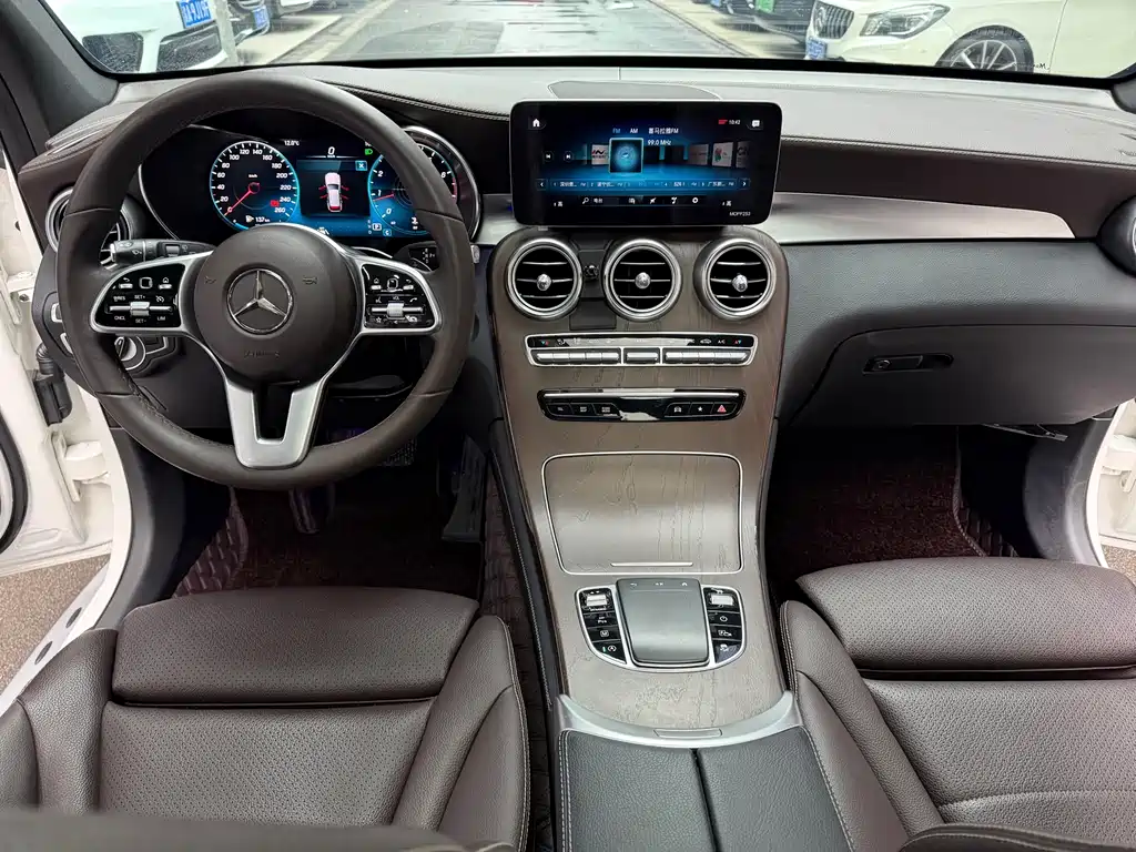 Mercedes-Benz GLC 2020 GLC 300 L 4MATIC Dynamic купить на сайте DeffCars