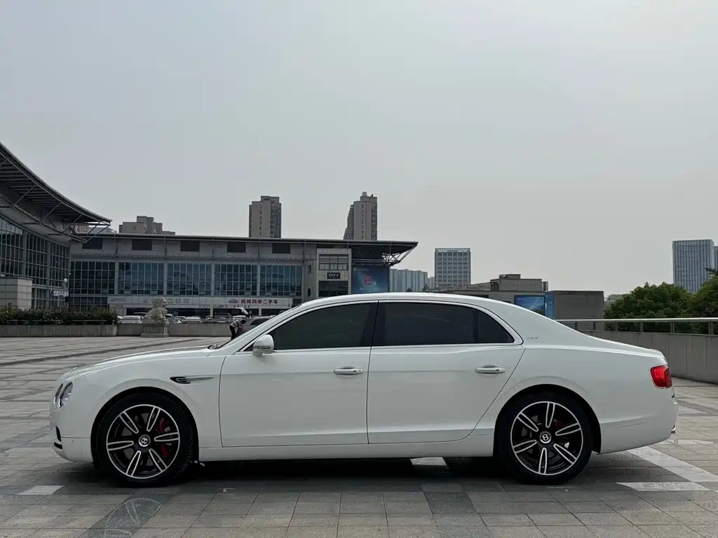Flying Spur 2017 4.0T V8 S Standard Edition купить на сайте DeffCars