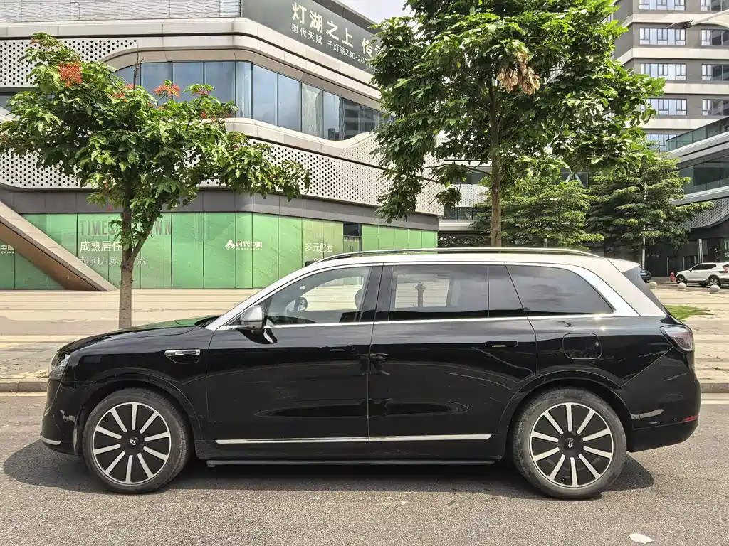 Wenjie M9 2024 extended range Max version 42kWh 6-seater version купить на сайте DeffCars