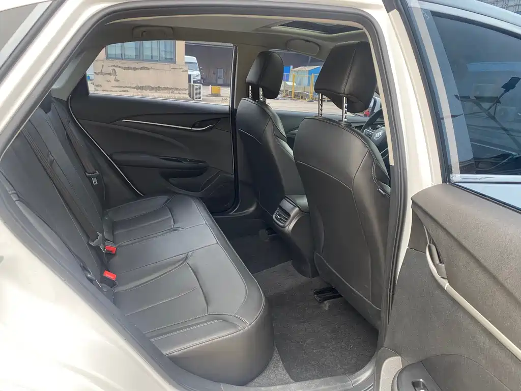 Yinglang 2021 model model 1.5L automatic elite model купить на сайте DeffCars