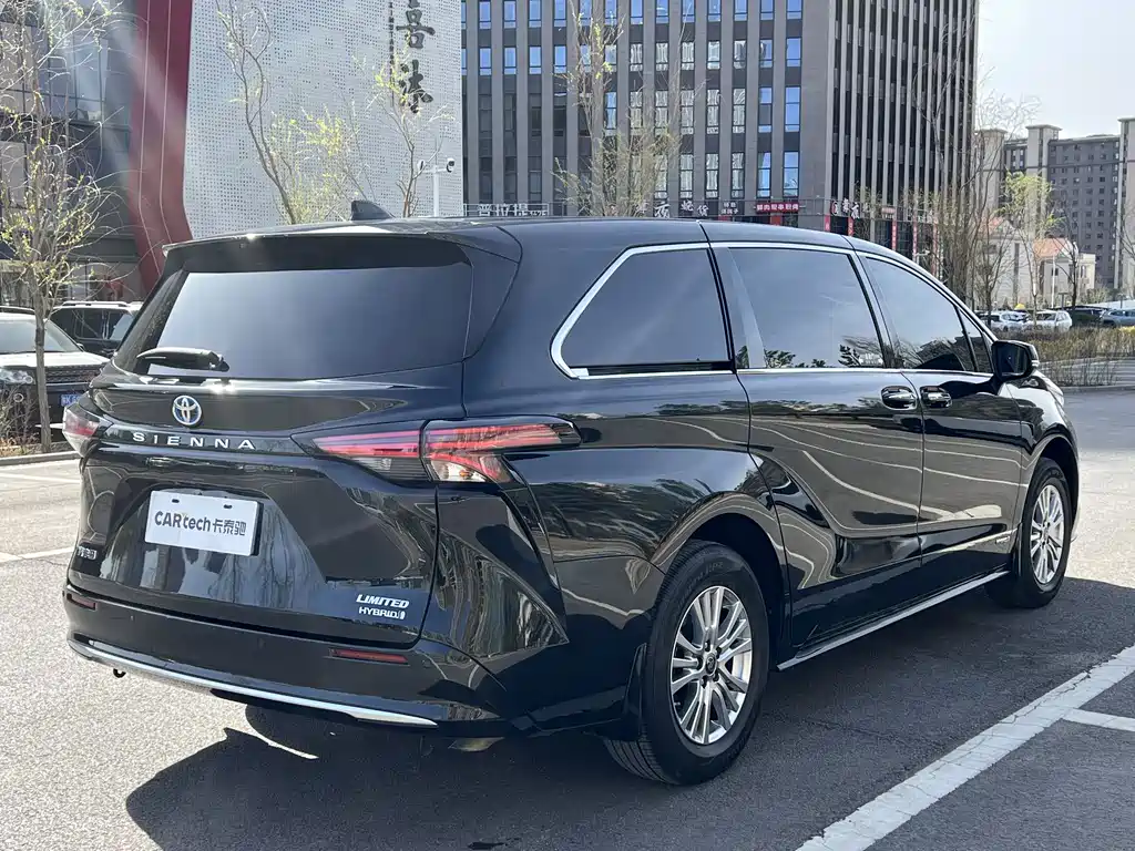 SIENNA 2021 2.5L Hybrid Premium Edition купить на сайте DeffCars