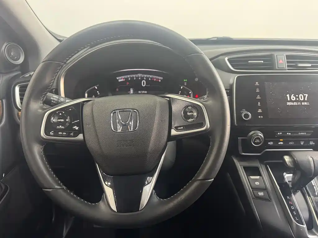 Honda CR-V 2019 240TURBO CVT 2WD Fashion Edition National VI купить на сайте DeffCars