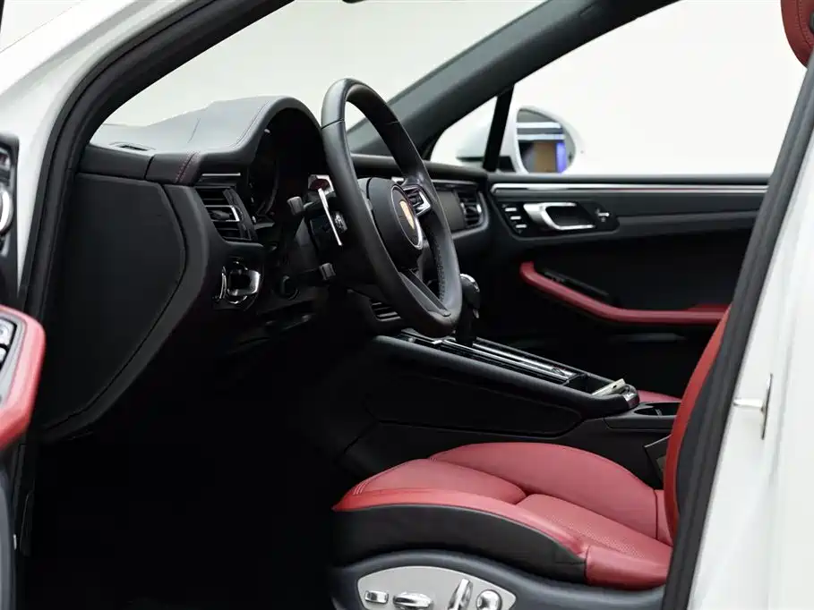 Macan 2022 Macan 2.0T купить на сайте DeffCars