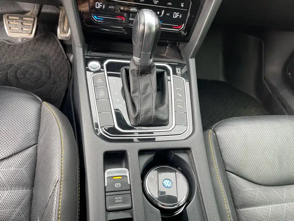 FAW-Volkswagen CC 2021 380TSI eye-catching version купить на сайте DeffCars