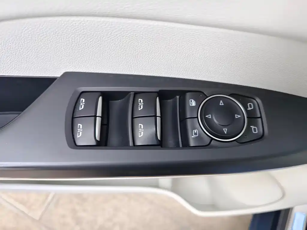 Buick GL8 2020 Avenir Four-seater Premium Edition купить на сайте DeffCars