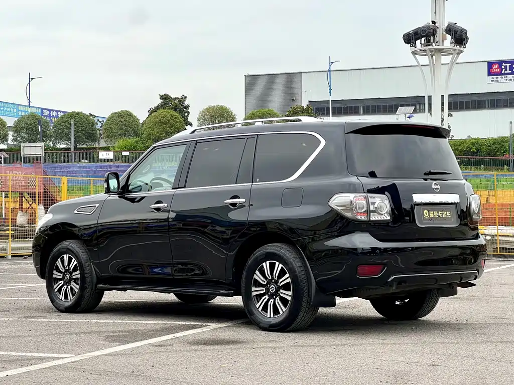 Patrol 2012 5.6L V8 flagship version купить на сайте DeffCars