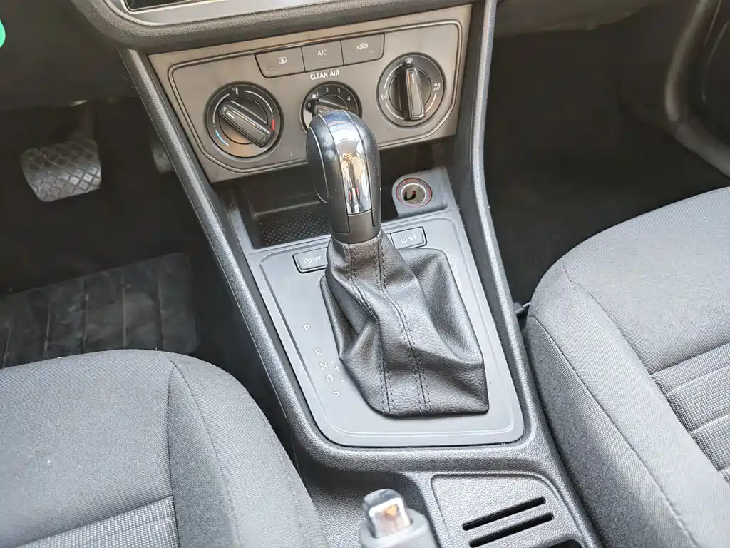 Lavida 2019 Lavida Qihang 1.5L Automatic Fashion Edition National VI купить на сайте DeffCars