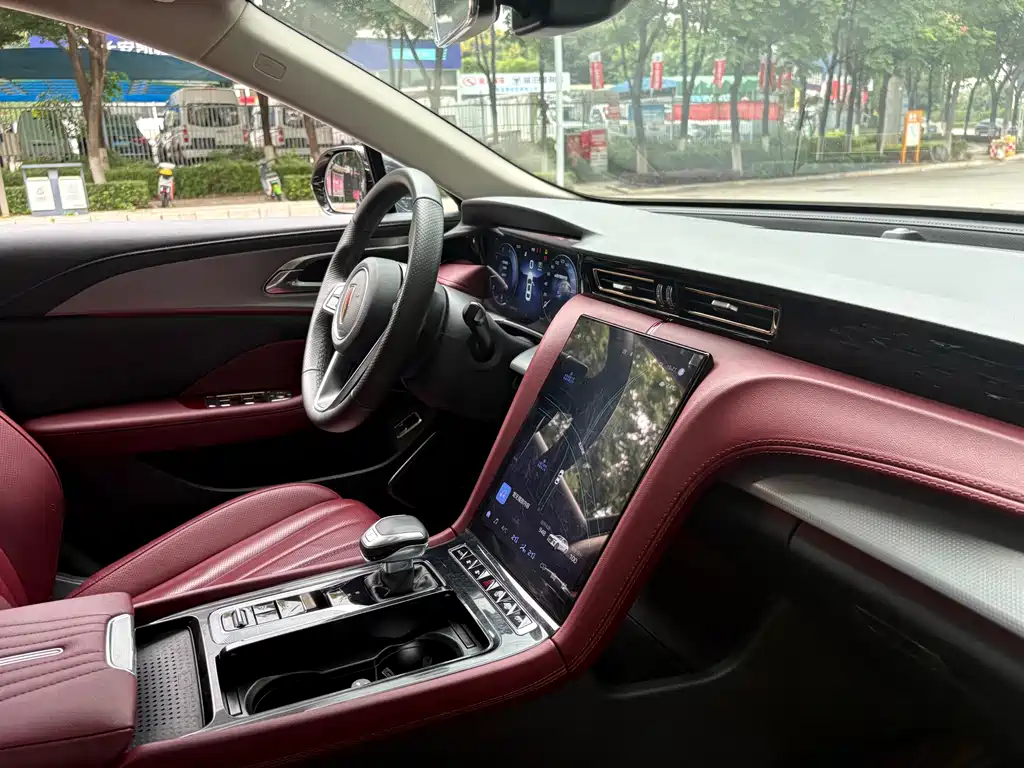Hongqi H5 2023 2.0T Automatic Intelligent Connected Flag Edition купить на сайте DeffCars