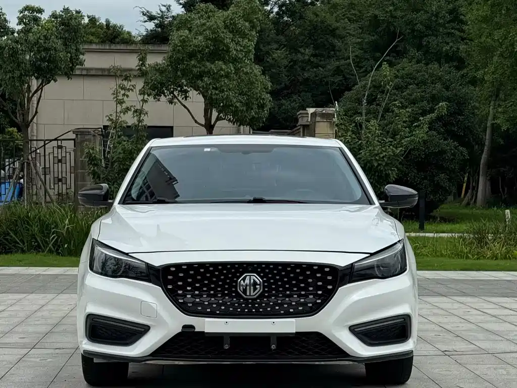 MG6 2019 20T Automatic Trophy Competition Edition + Sports Rear Row Racing Package купить на сайте DeffCars