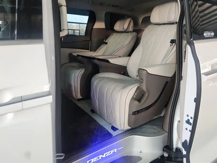 Denza D9 2022 DM-i 970 four-wheel drive flagship model купить на сайте DeffCars