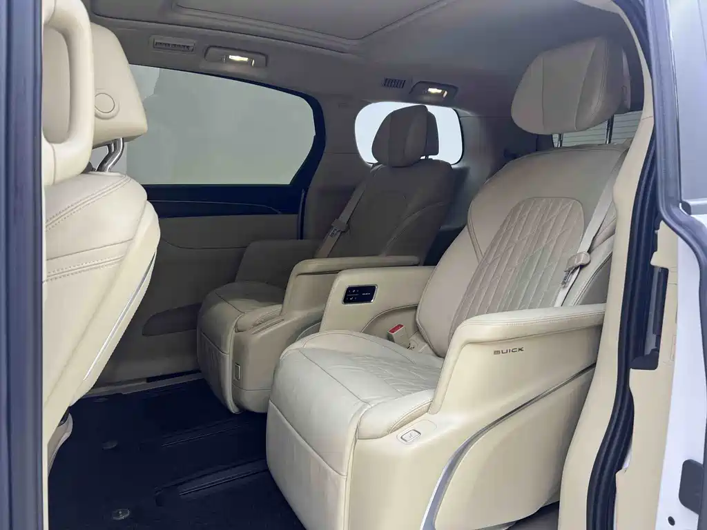Buick GL8 2023 ES Lu Zun luxury model купить на сайте DeffCars