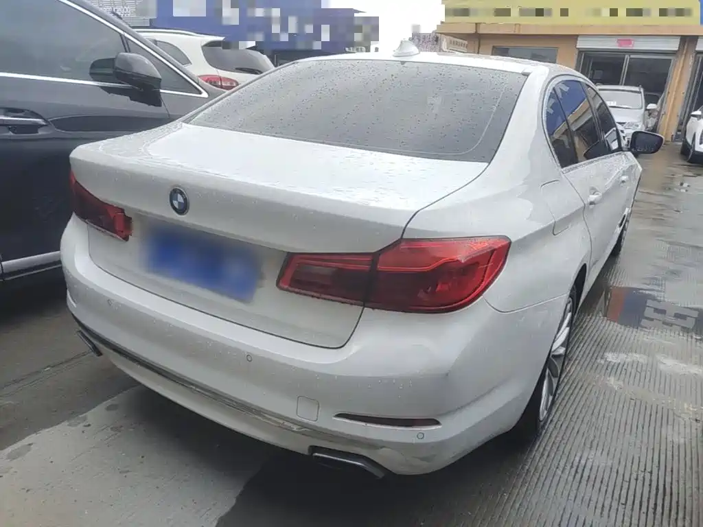 BMW 5 Series 2020 525Li Luxury Package купить на сайте DeffCars