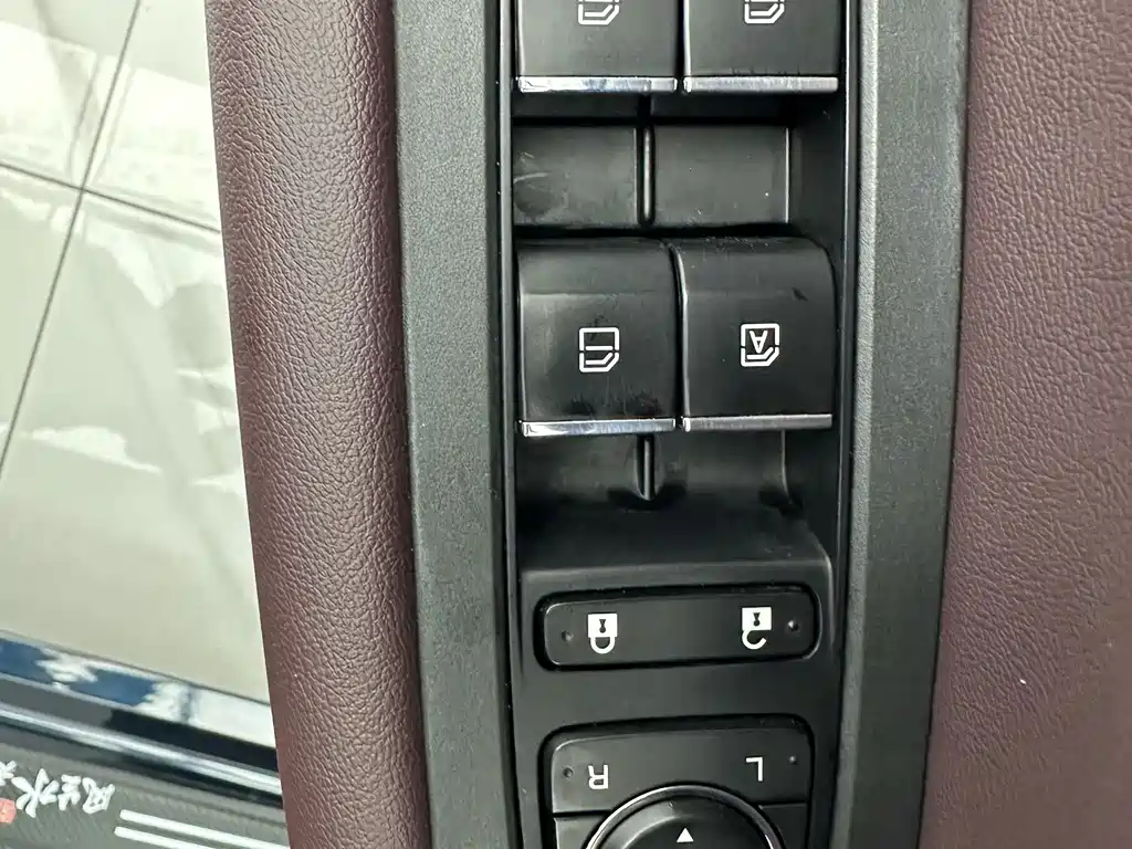 Trumpchi M6 2021 Pro 270T Automatic Deluxe Edition купить на сайте DeffCars