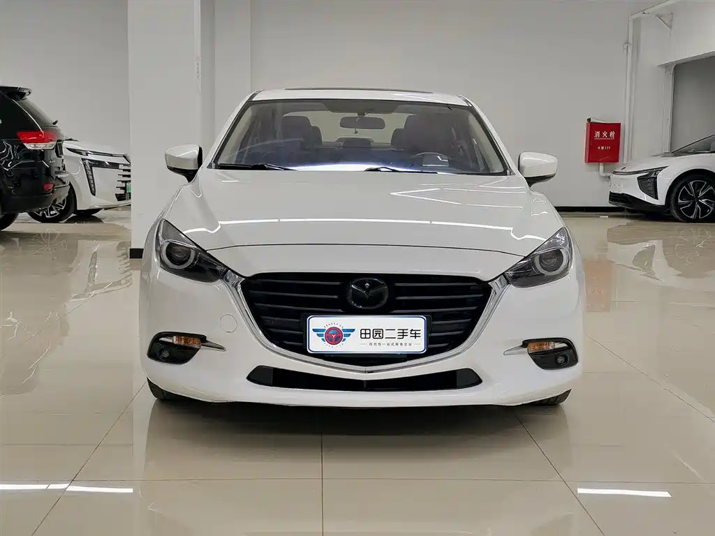 Mazda3 Angkesela 2019 Cloud Control Edition Sedan 1.5L Automatic Luxury Type National V купить на сайте DeffCars