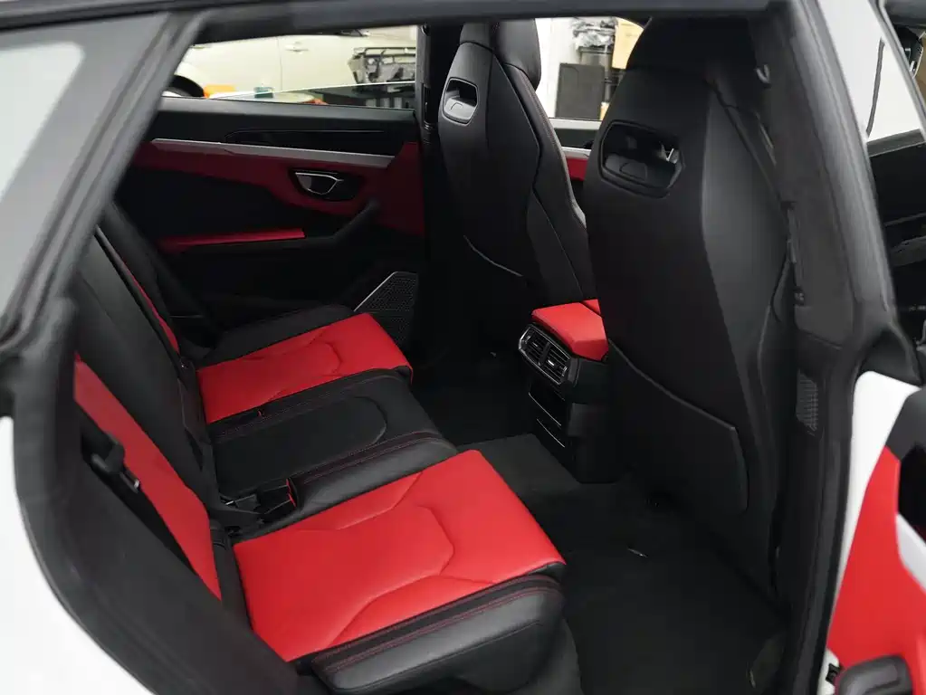 Urus 2018 4.0T V8 купить на сайте DeffCars
