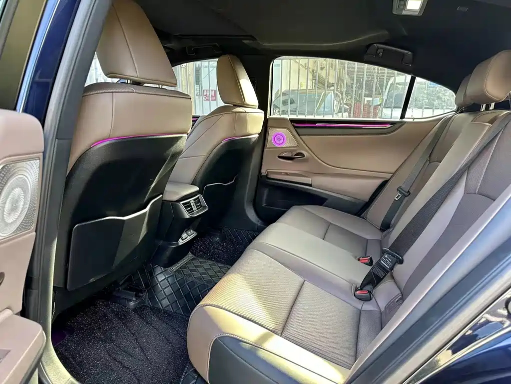 Lexus ES 2025 200 Premium Edition купить на сайте DeffCars