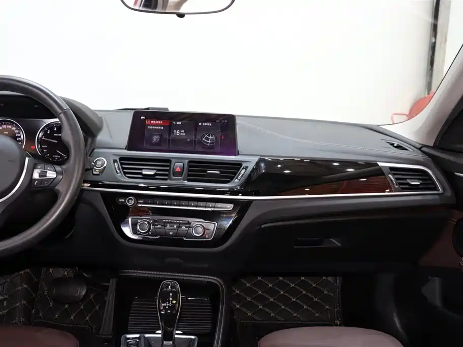 BMW 1 Series 2020 120i M Sports Package купить на сайте DeffCars