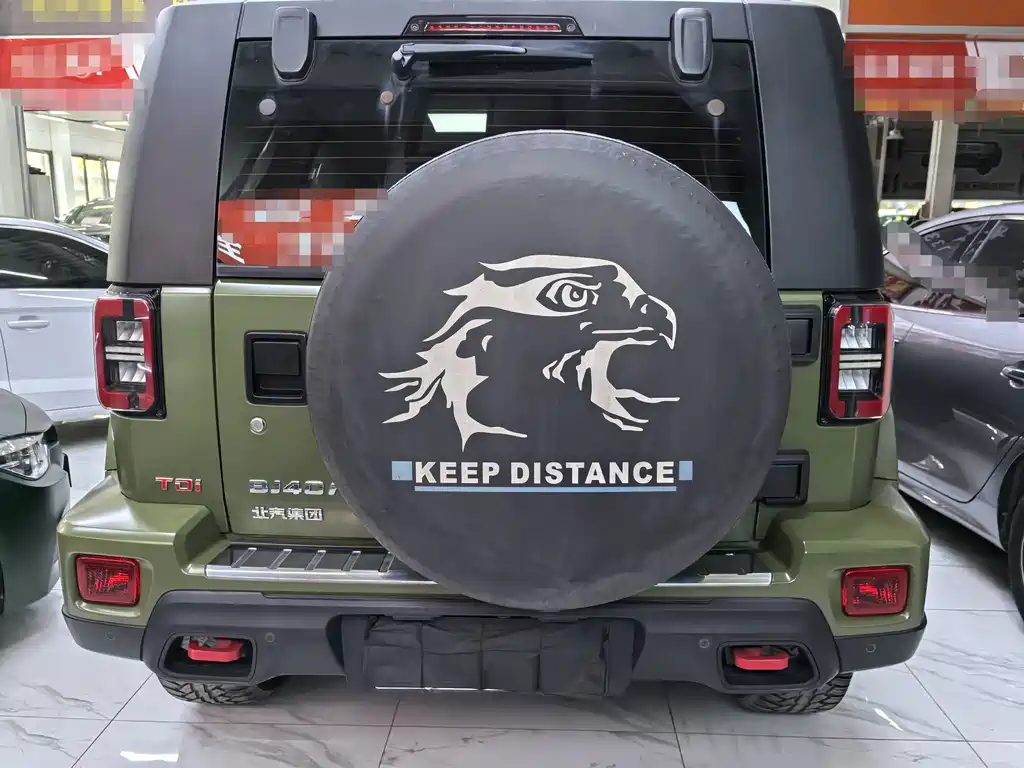 Beijing Off-Road BJ40 2023 2.0D Automatic Four-wheel Drive Blade Hero Edition Knight Type купить на сайте DeffCars
