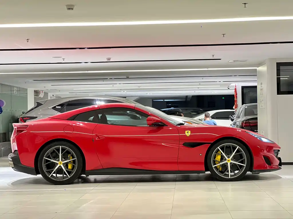Portofino 2018 3.9T купить на сайте DeffCars