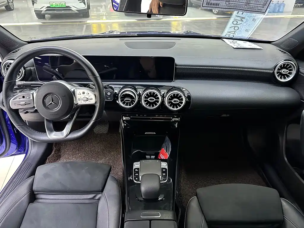 Mercedes-Benz A-Class 2020 Facelift A 200 L Sports Sedan Dynamic Type купить на сайте DeffCars