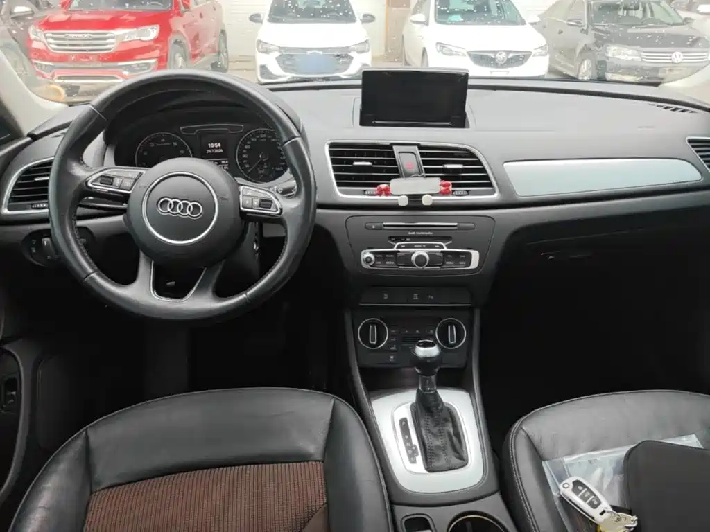 Audi Q3 2017 30 TFSI Fashion Edition купить на сайте DeffCars