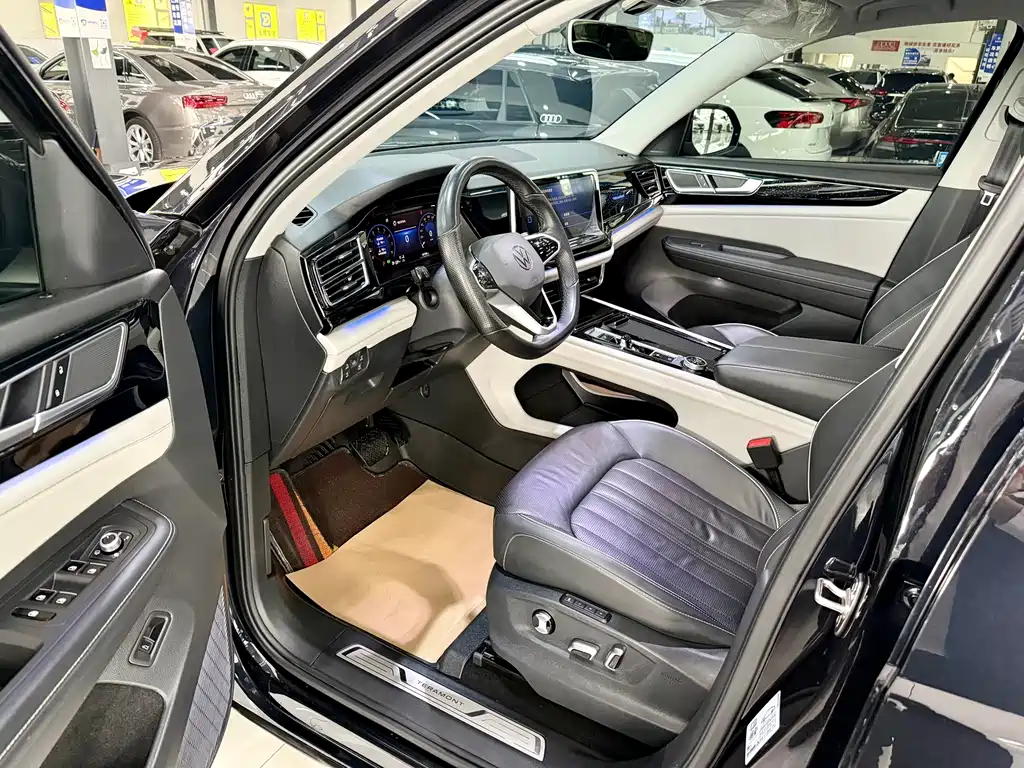 Touron 2021 380TSI four-wheel drive luxury version купить на сайте DeffCars