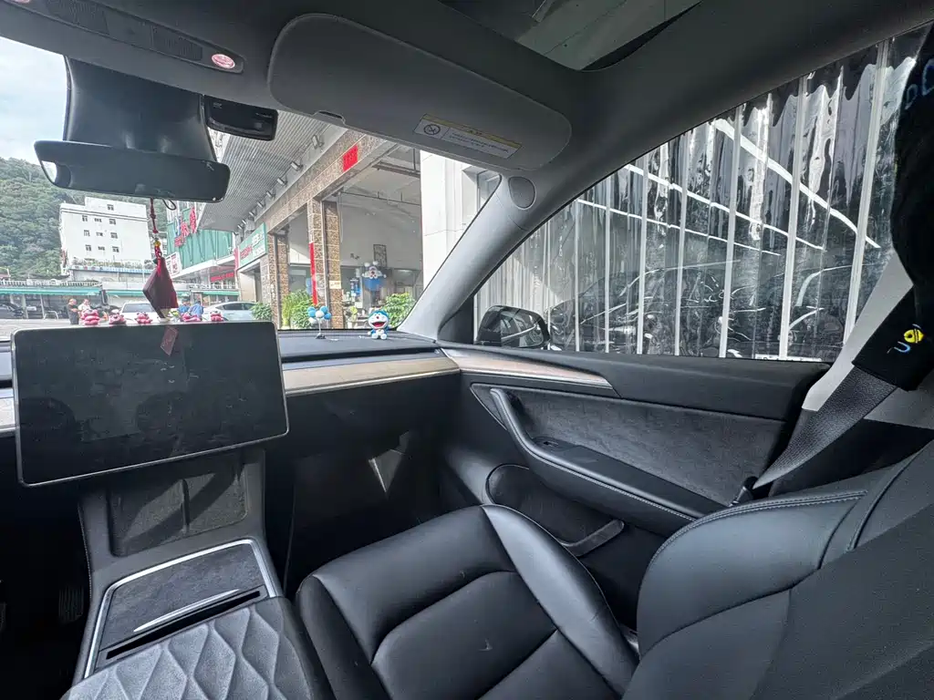 Model Y 2022 facelift rear-wheel drive version купить на сайте DeffCars