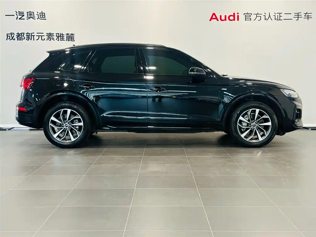 Audi Q5L 2023 40T luxury and dynamic model купить на сайте DeffCars