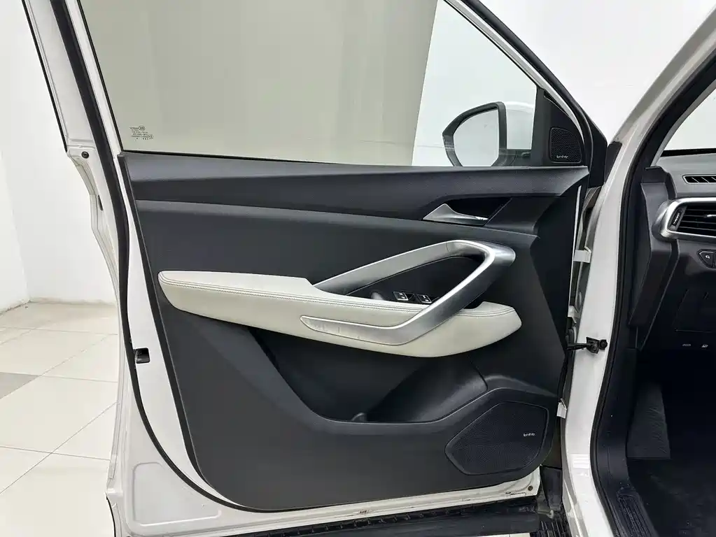 Baojun 530 2018 1.5T DCT flagship model National V купить на сайте DeffCars