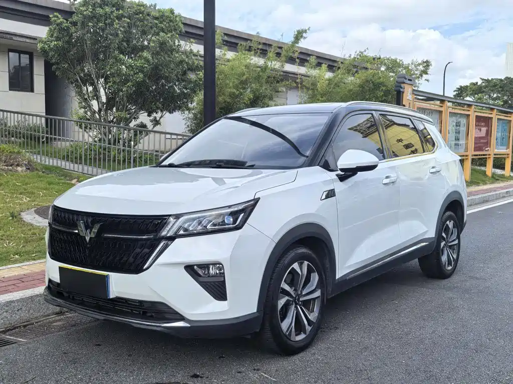 Wuling Xingchen 2021 1.5T CVT Xinghui Edition купить на сайте DeffCars