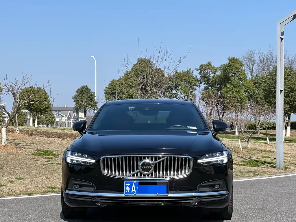 Volvo S90 2021 B5 Zhiyi Luxury Edition купить на сайте DeffCars