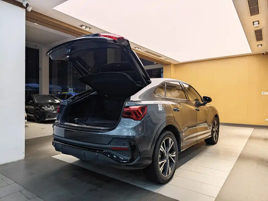 Audi Q3 Sportback 2020 40 TFSI Fashion купить на сайте DeffCars