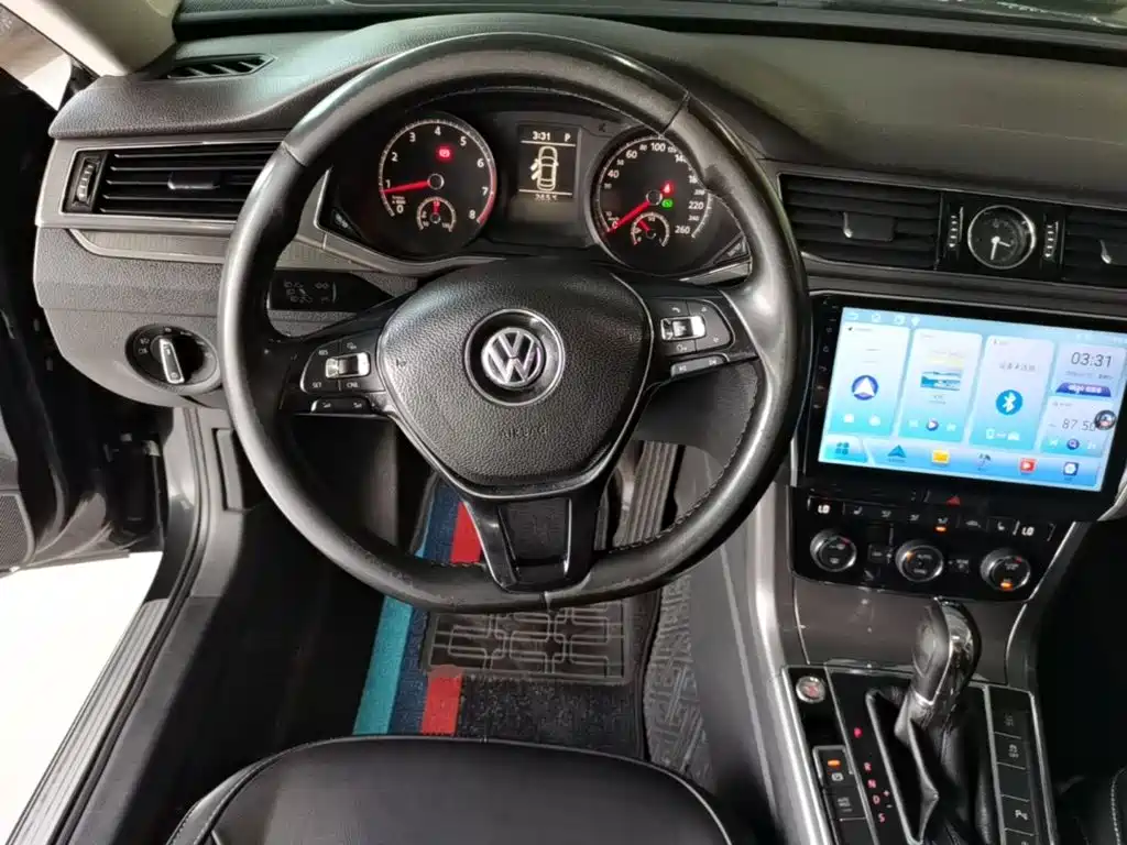Passat 2017 330TSI DSG Premium Edition купить на сайте DeffCars