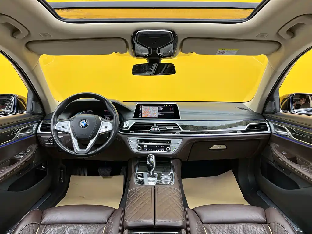 BMW 7 Series 2019 740Li Leading M Sports Package купить на сайте DeffCars