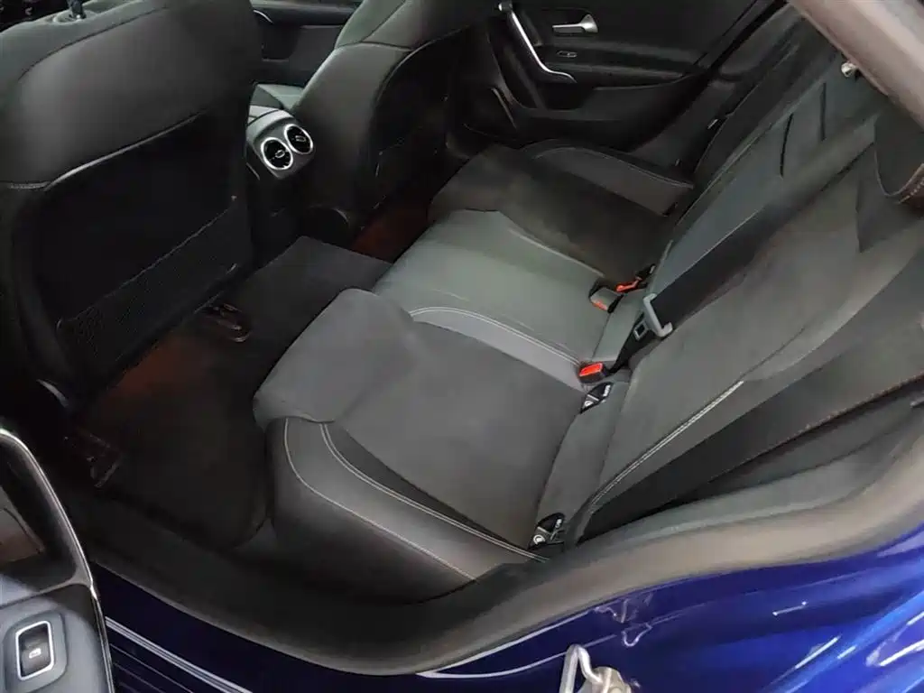 Mercedes-Benz A-Class 2020 Facelift A 200 L Sports Sedan Fashionable купить на сайте DeffCars