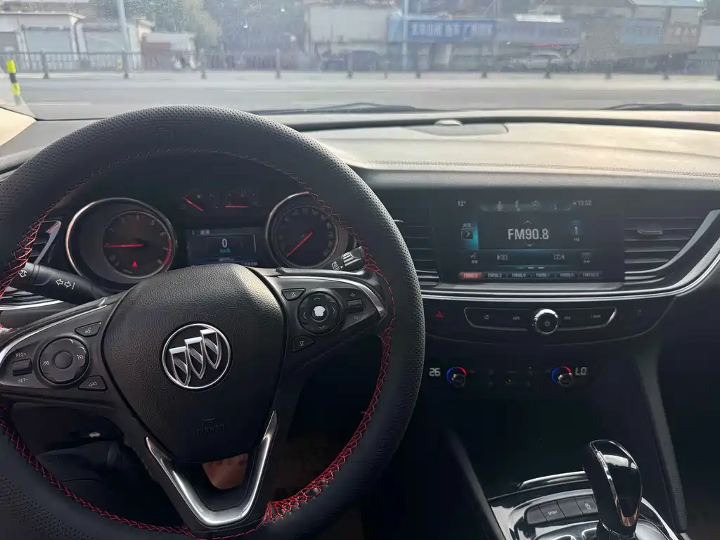 Regal 2019 20T Elite National V купить на сайте DeffCars