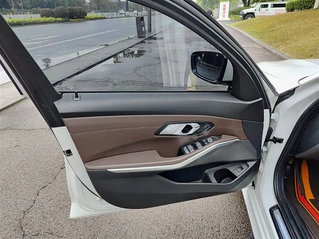 BMW 3 Series 2022 325Li M Sports Package купить на сайте DeffCars