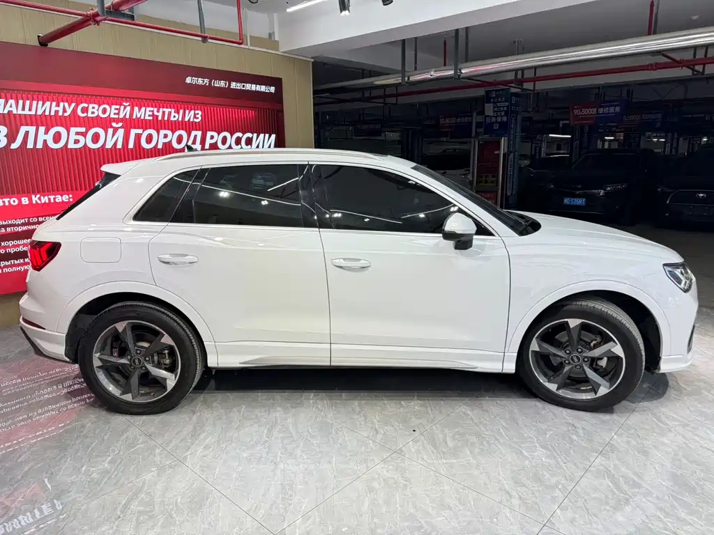 Audi Q3 2022 35 TFSI Fashionable and Dynamic купить на сайте DeffCars