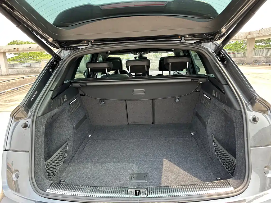 Audi Q5L 2023 40T luxury and dynamic model купить на сайте DeffCars