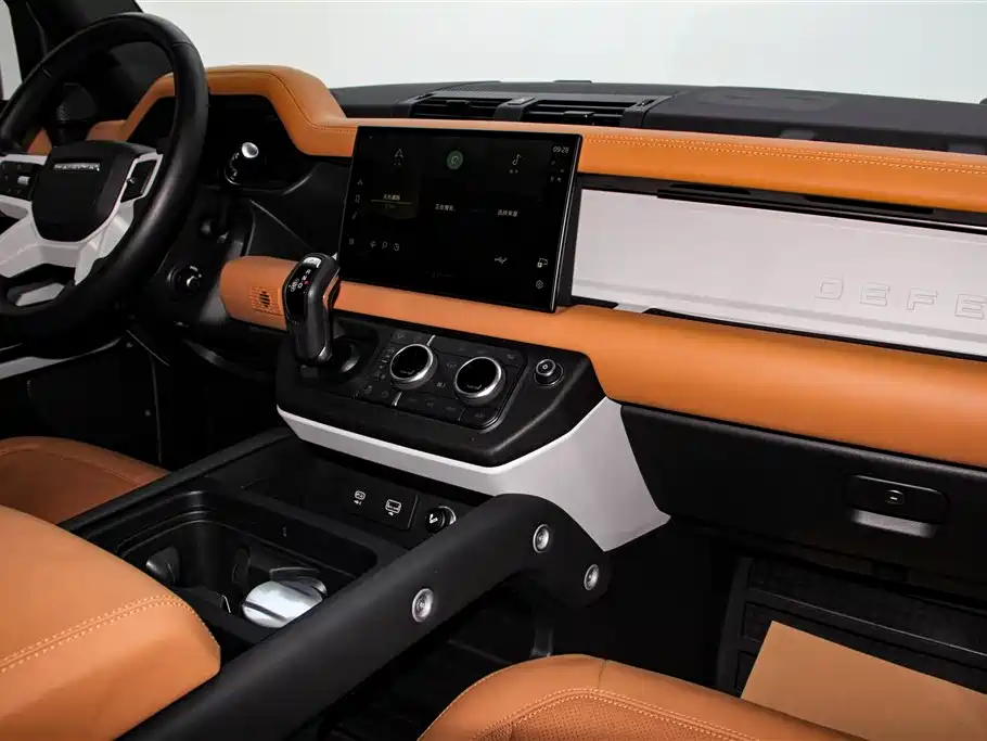 Land Rover Defender 2023 facelift 110 3.0T P400 Dark Special Edition купить на сайте DeffCars