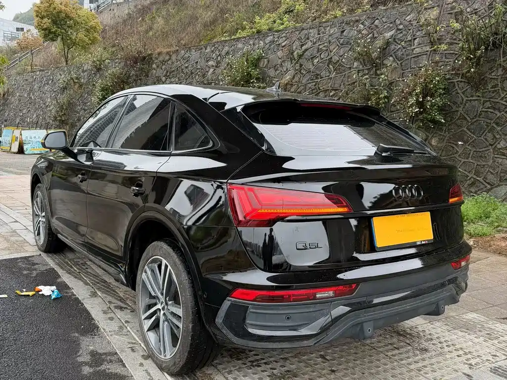 Audi Q5L Sportback 2021 45 TFSI Premium Selection купить на сайте DeffCars