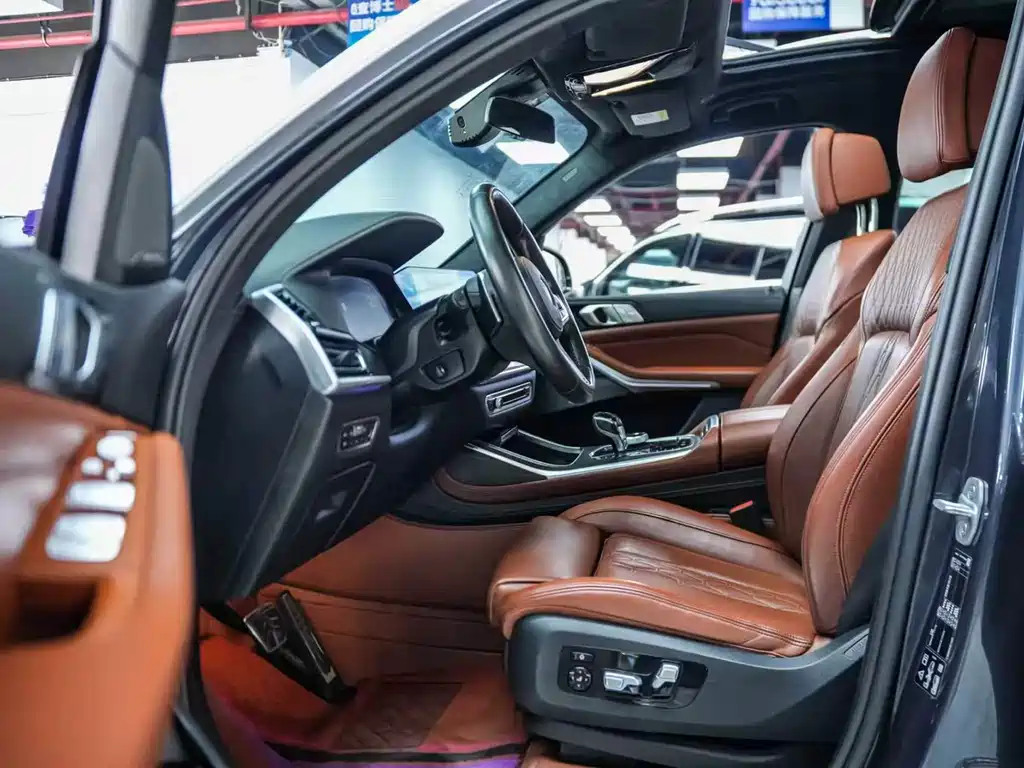 BMW X7 2019 xDrive40i Exclusive M Sports Package купить на сайте DeffCars