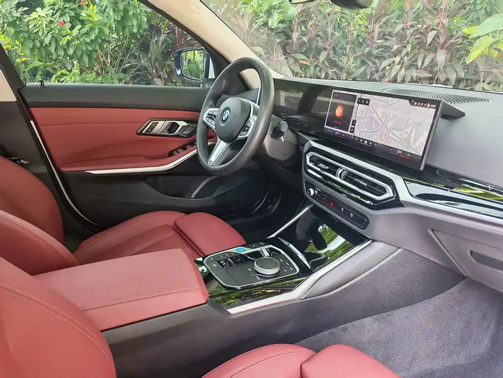 BMW i3 2024 eDrive 35 L купить на сайте DeffCars