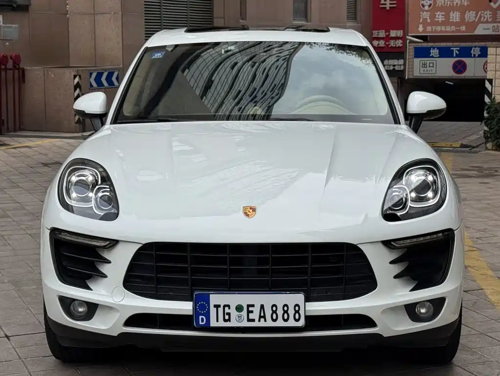 Macan 2017 Macan 2.0T купить на сайте DeffCars